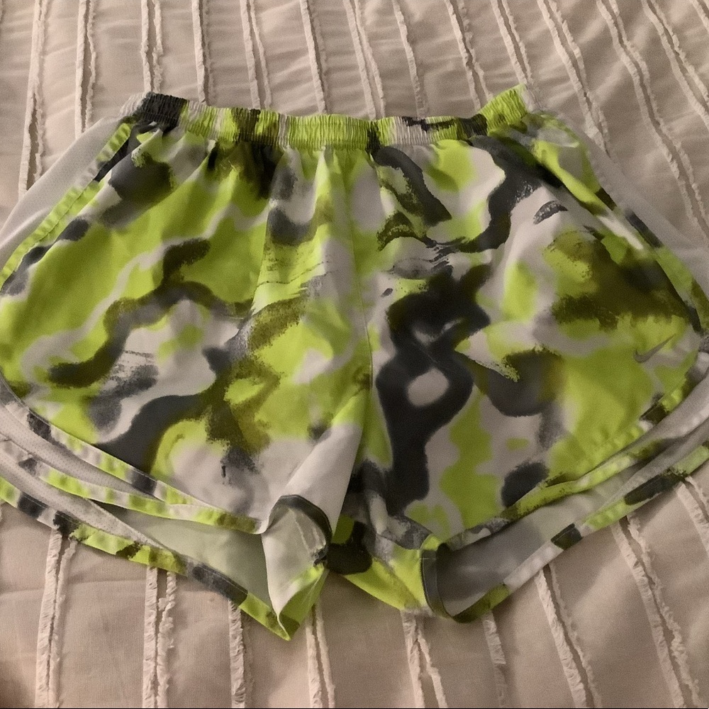 Women’s Nike dri-fit athletic shorts - Large